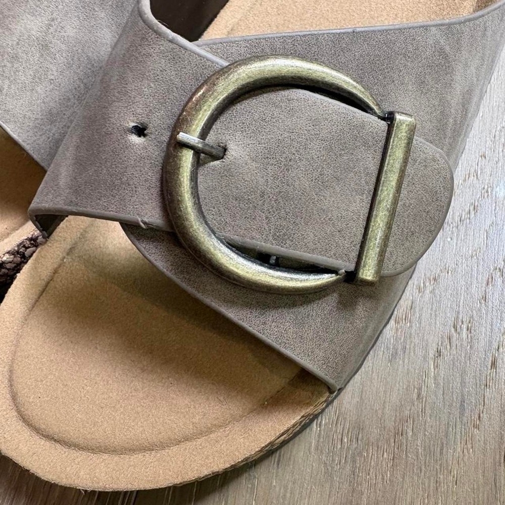 Big Buckle Faux Leather Sandals | Size 39 - Picture 4 of 5